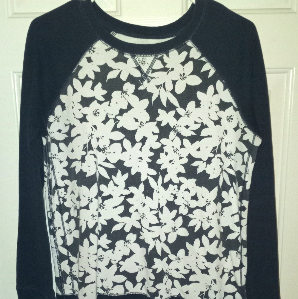 Eddie Bauer Navy Floral sweatshirt